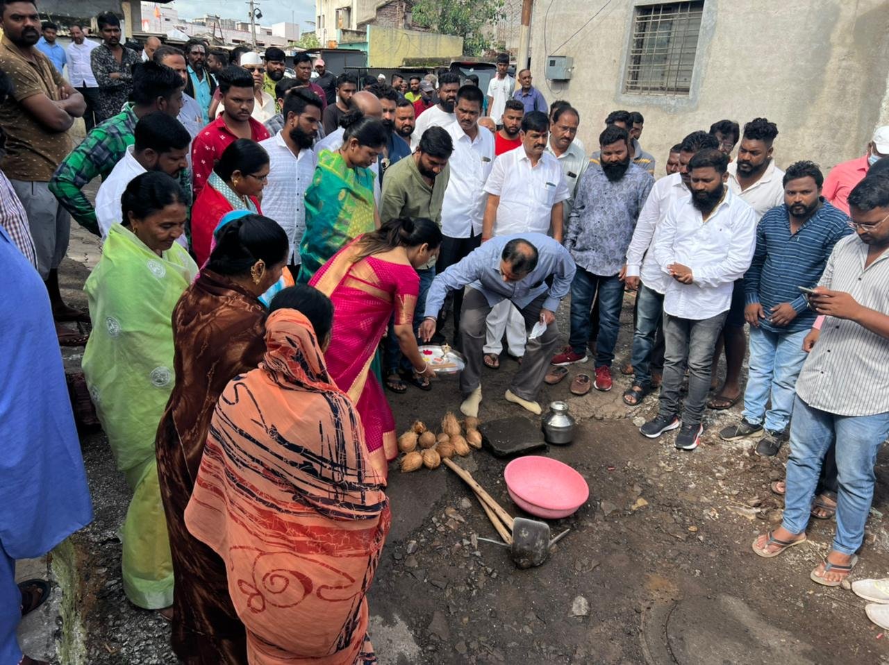 मंगळवार पेठ वॉर्ड क्रमांक 2 येथे विविध विकास कामांचा शुभारंभ