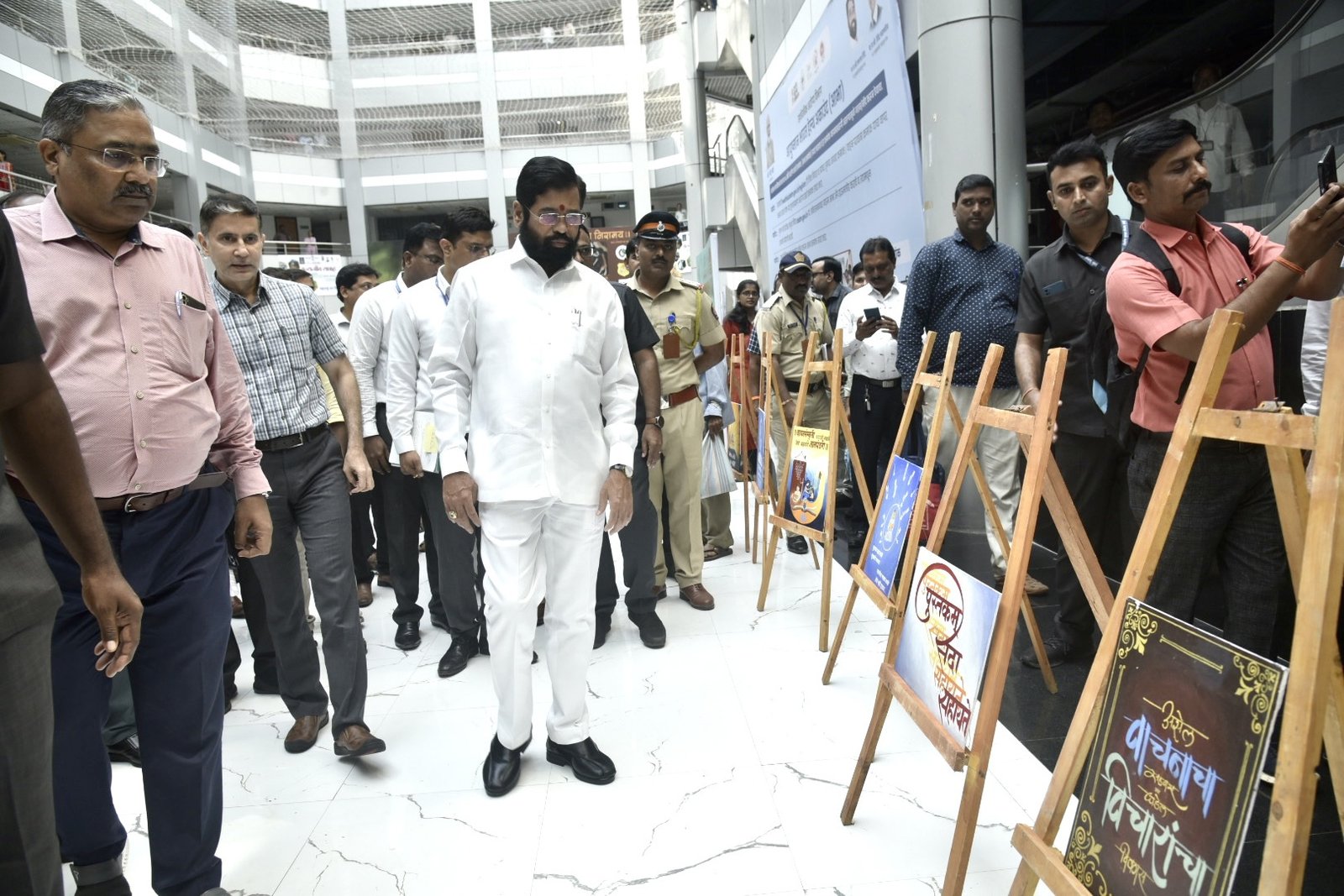 लष्कर भरतीत वयोमर्यादेचा अध्यादेश काढावा अन्यथा खळखट्याक आंदोलन