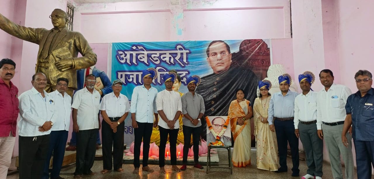 स्पर्धा परीक्षातून उज्ज्वल यश संपादित केलेल्या मान्यवरांचा फलटण येथे सत्कार संपन्न 