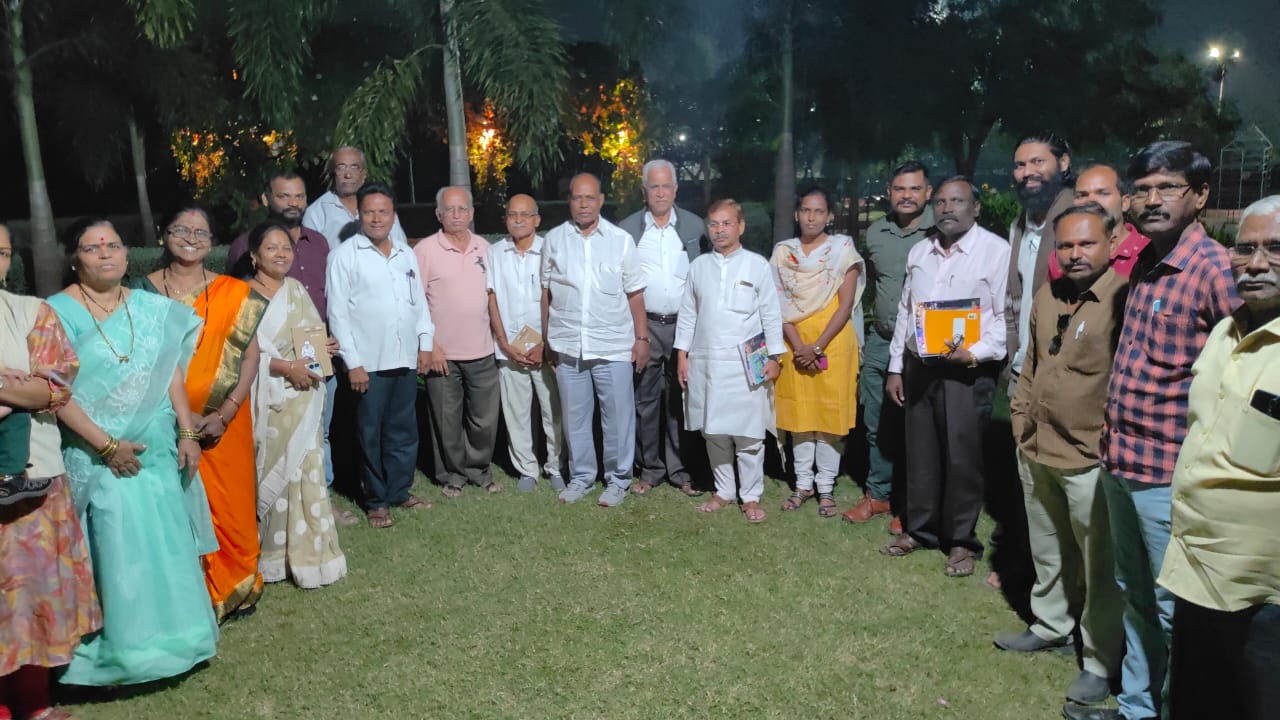 वेदनेशी एकरूप होऊन नवसाहित्यिकांनी लिखाण करावे : प्राचार्य शांताराम आवटे 