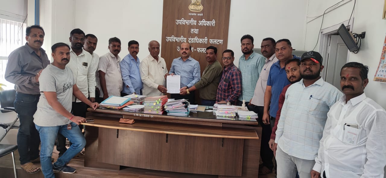 पत्रकार शशिकांत वारिसे हत्ये प्रकरणी फलटण येथे पत्रकारांचे निवेदन 