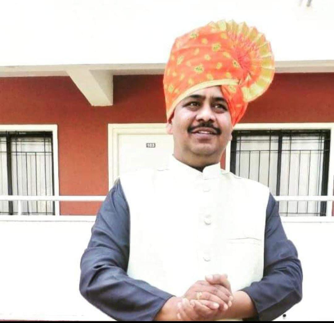 अभिजित सोनवणे यांची नायब तहसीलदार पदी पदोन्नती 