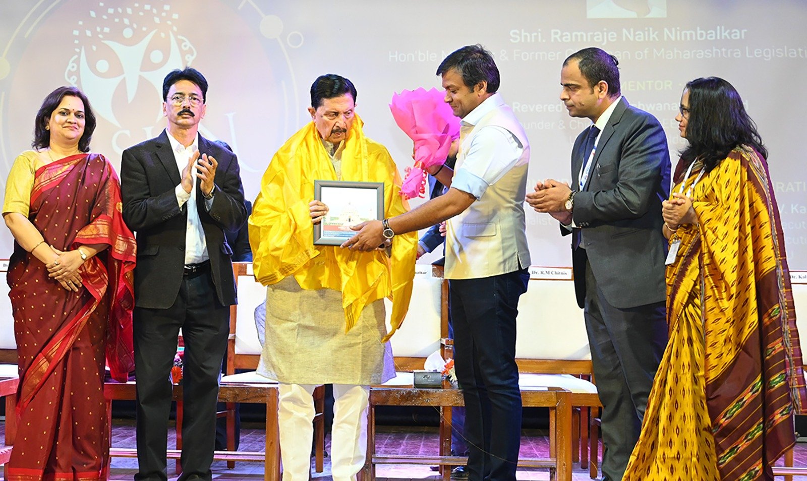 लोकशाही बळकटीसाठी कायद्याची भूमिका महत्त्वाची : आ. श्रीमंत रामराजे 