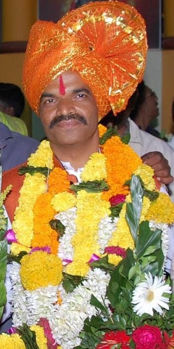 फलटणचा पहिला मानाचा गणपती  शुक्रवार पेठ तालीम गणेशोत्सव मंडळाच्या अध्यक्षपदी प्रितम बेंद्रे यांची बिनविरोध निवड