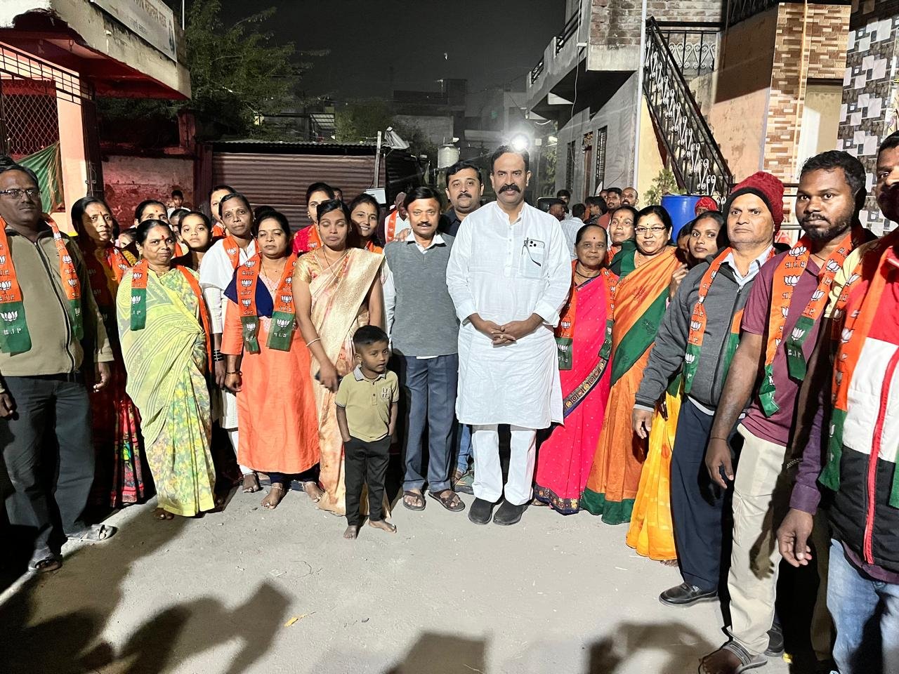 प्रभाग 12 मधील अनेकांचा भाजपात प्रवेश माजी खासदार रणजीतसिंह नाईक निंबाळकर यांच्या उपस्थितीत कार्यक्रम