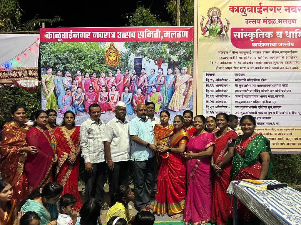 मद्यपान करत बसलेल्या दोघांना कोयत्याचा धाक दाखवून दोन लाखांचा ऐवज लुटला