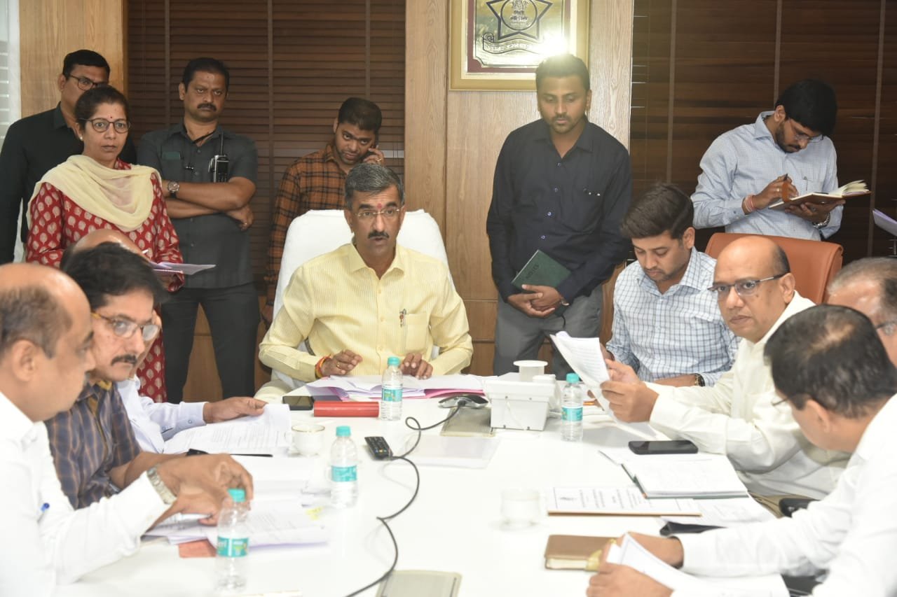 एसटी महामंडळाचे शासनात विलीनीकरण झाल्याशिवाय माघार नाही