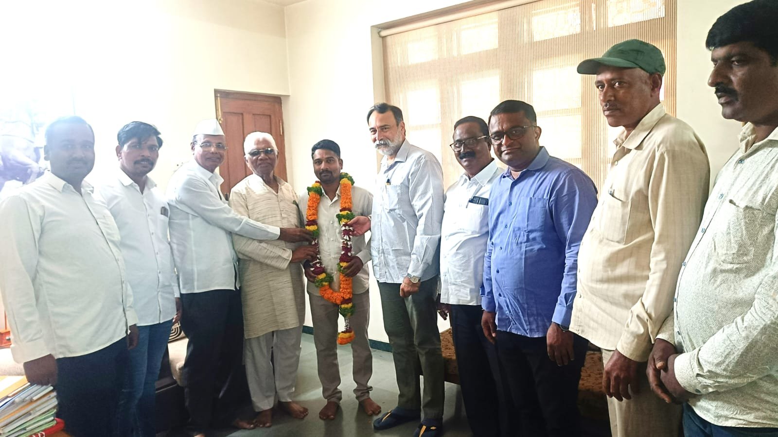 कोळकी ग्रामपंचायत सदस्य गणेश शिंदे यांची राजे गटात घरवापासी  : भाजपाला रामराम 