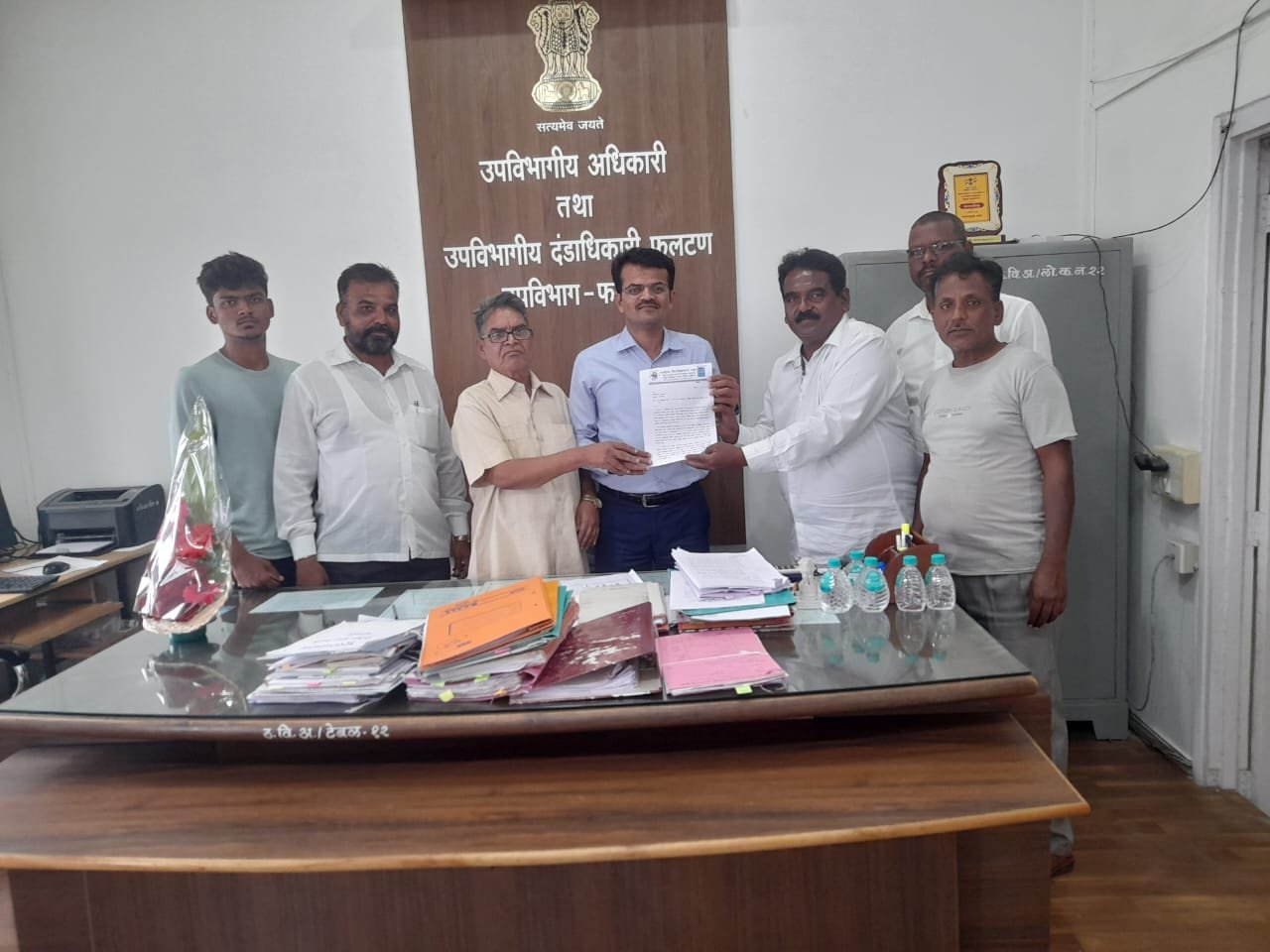 नायब तहसीलदार अभिजित सोनवणे यांना निलंबित करा अन्यथा आमरण उपोषण : पांडुरंग अहिवळे यांचा इशारा 