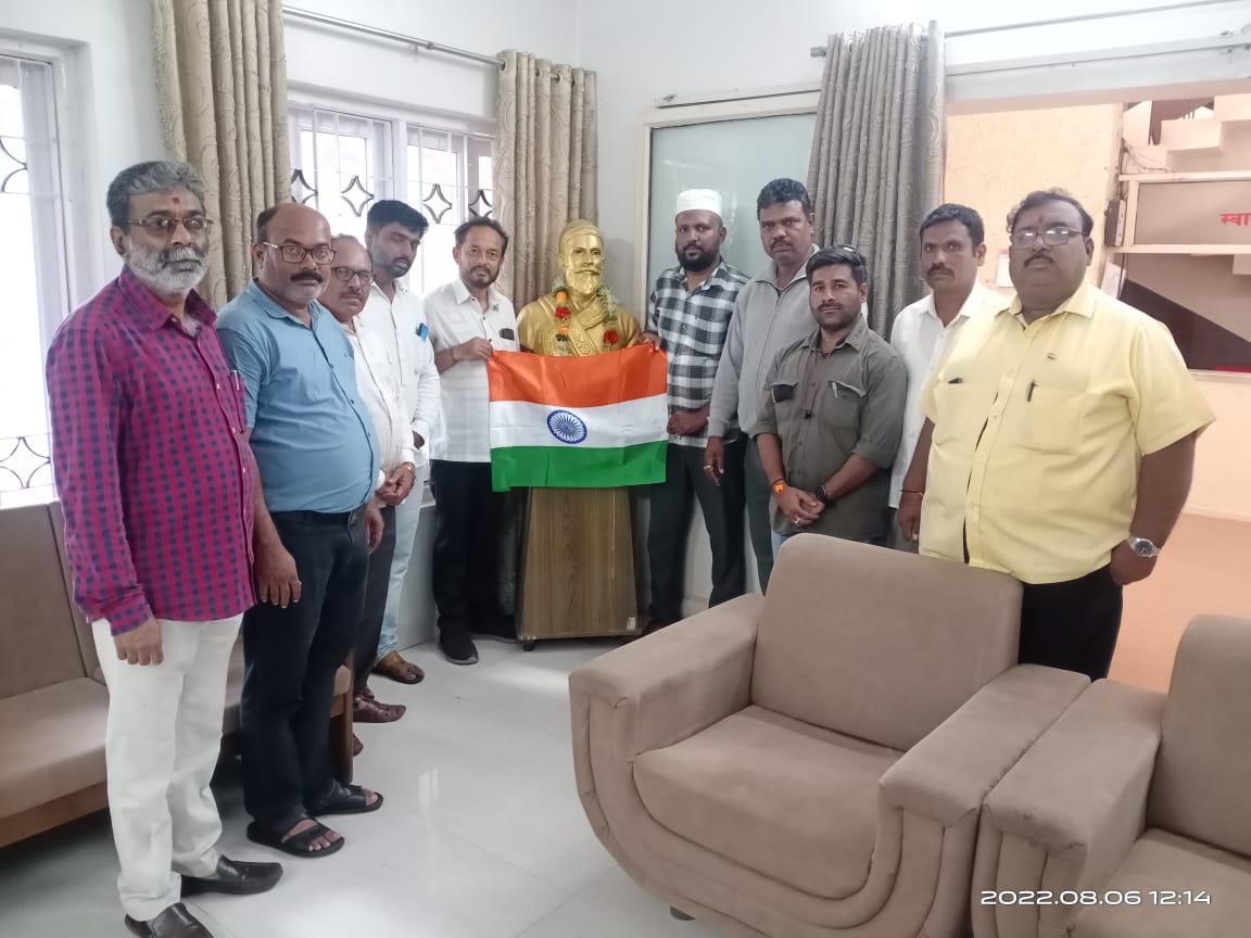 घरावर तिरंगा लावून राष्ट्रप्रेम वाढवण्यास मदत करा - अनुप शहा 