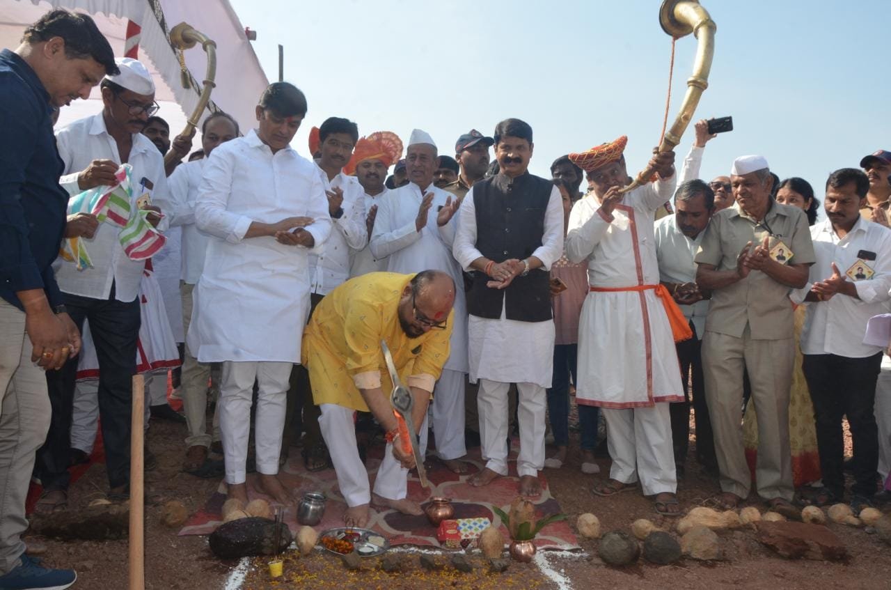 पाणी पुरवठा व स्वच्छता मंत्री गुलाबराव पाटील यांच्या हस्ते देगांव आणि पुसेगाव पाणी पुरवठा योजनांचे भूमिपूजन  शेतीस लवकरच शाश्वत पाणी पुरवठा करणार - पाणी पुरवठा मंत्री गुलाबराव पाटील