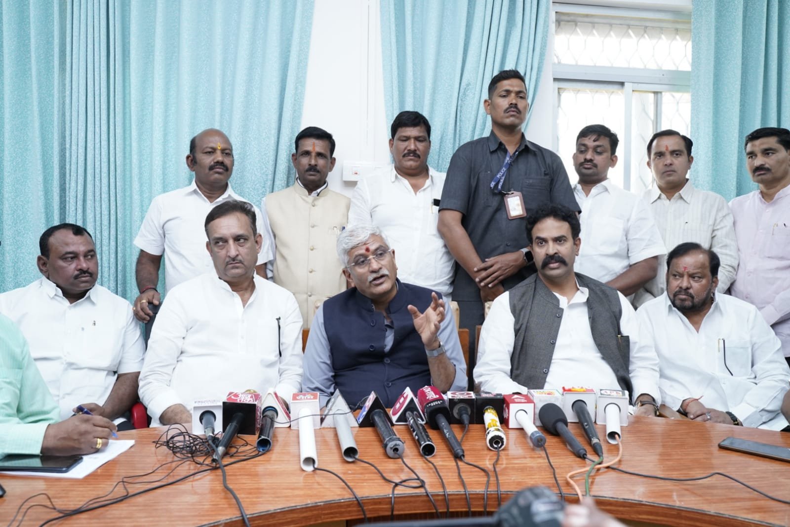 कृष्णा - भीमा स्थैर्यीकरण योजना मार्गी लावणार : ना. गजेंद्रसिंह शेखावत