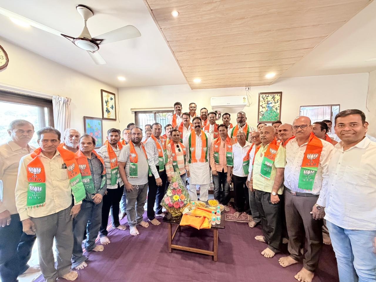 फलटण येथील जैन बांधवांचा भाजपमध्ये प्रवेश 