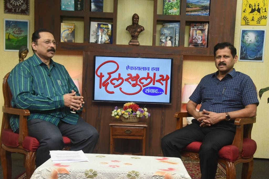 दिलखुलास कार्यक्रमात  महेश नार्वेकर यांची मुलाखत