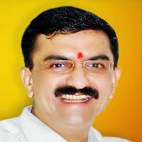 खासदार उदयनराजे भोसले यांच्या ताफ्यात नवीन बीएमडब्ल्यू