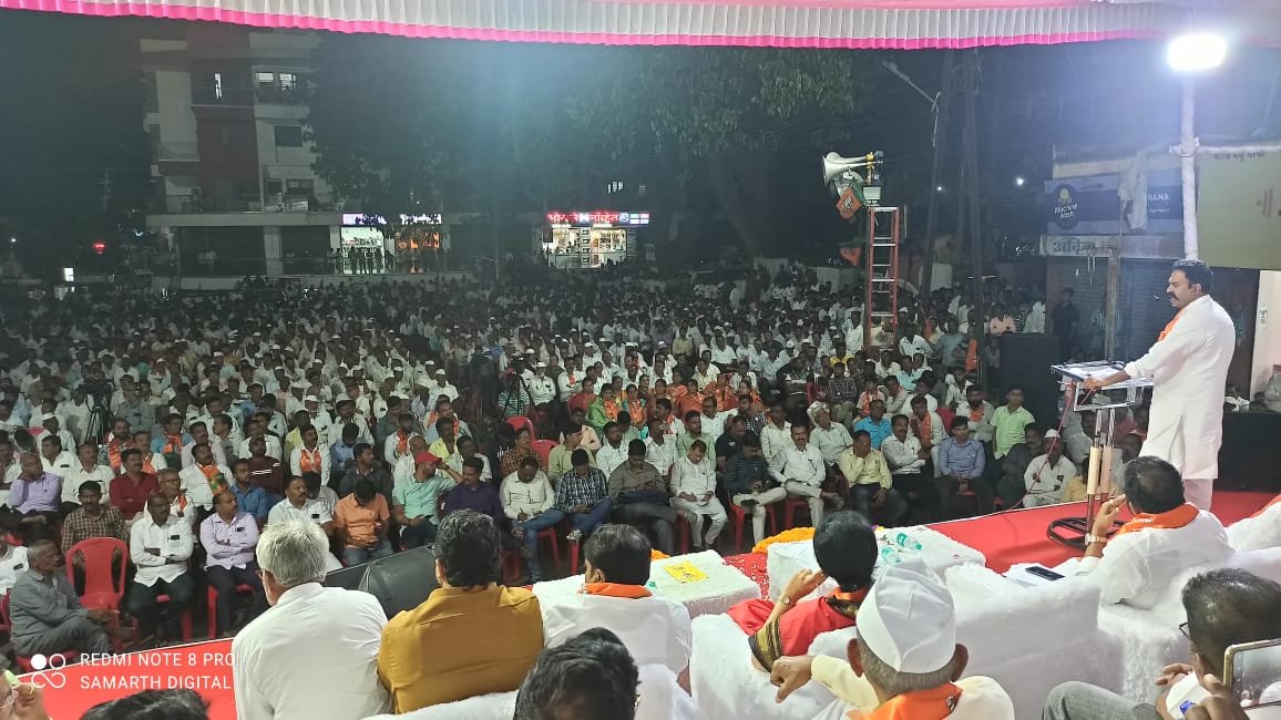 रामराजेंनी गुंड तडीपारांना नगरसेवक करीत फलटण शहराचे वाटोळे केले : खा. रणजितसिंह ना. निंबाळकर 