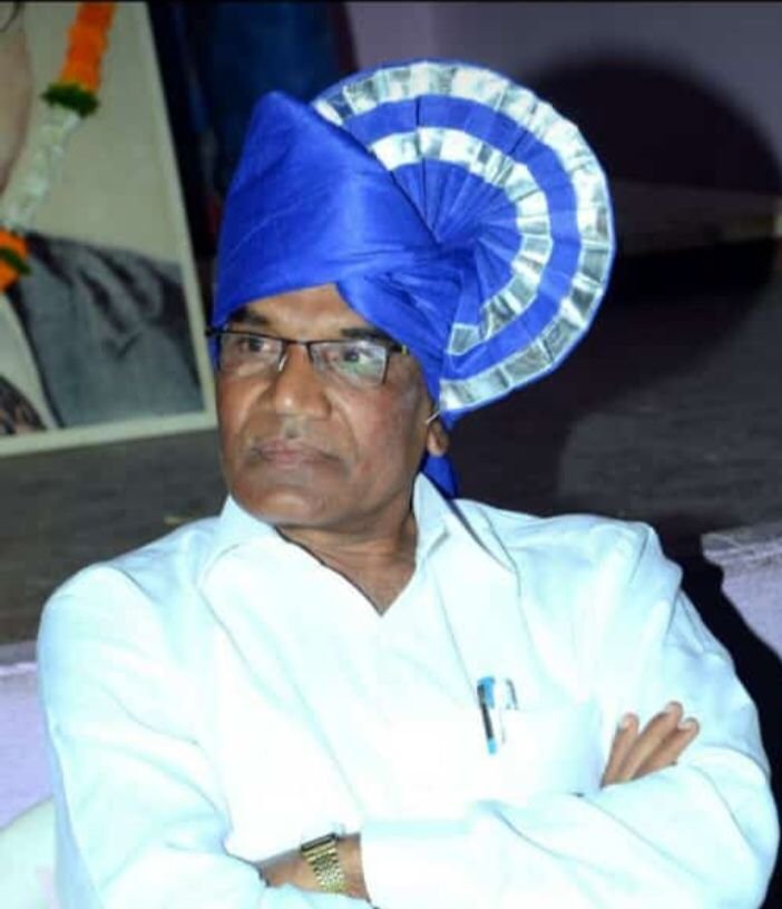 शिवसेनेचे चार भिंती परिसरात कंदिल आंदोलन